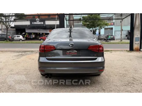 JETTA 2.0 TSI HIGHLINE 211CV GASOLINA 4P TIPTRONIC