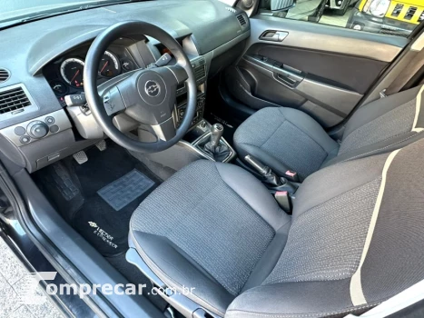 VECTRA 2.0 MPFI Expression 8V
