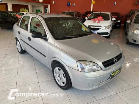 CORSA 1.8 MPFI Maxx Sedan 8V