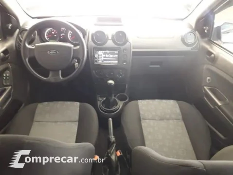 FORD FIESTA 1.6 MPI 8V 4 portas