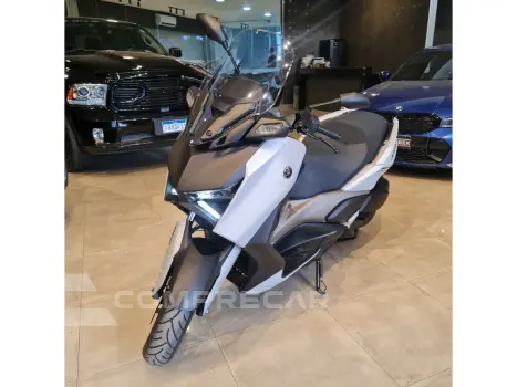 XMAX 250 CONNECTED ABS