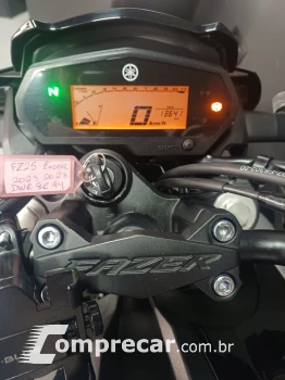 FZ25 FAZER LE (PANTERA NEGRA)
