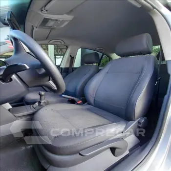 POLO SEDAN 1.6 MI COMFORTLINE 8V FLEX 4P MANUAL