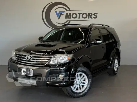 HILUX SW4 3.0 SRV 4X4 7 LUGARES 16V TURBO INTERCOOLER DIESEL