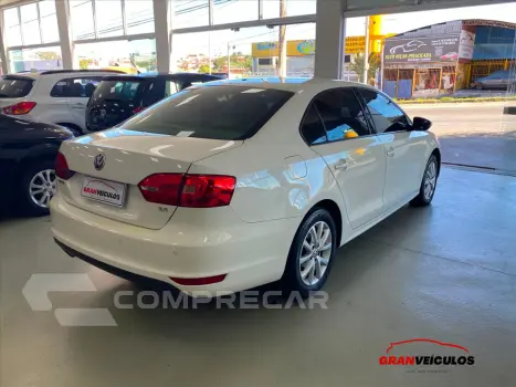 JETTA 2.0 COMFORTLINE FLEX 4P TIPTRONIC
