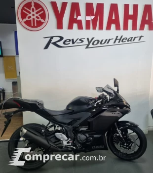 R3 Connected 321cc