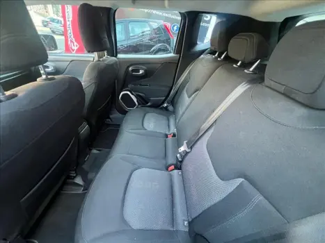 RENEGADE 1.8 16V Longitude