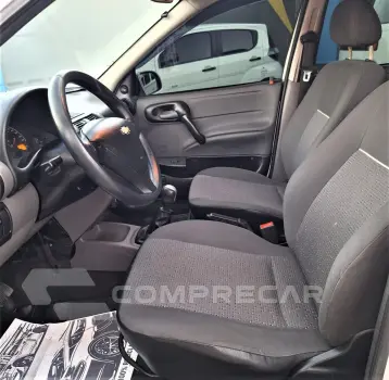 Classic Sedan 1.0 4P VHCE FLEX LS