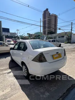 FIESTA 1.6 MPI Class Sedan 8V