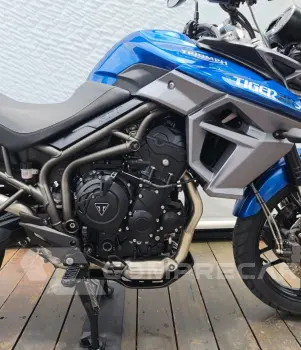 TRIUMPH TIGER 800 XRX