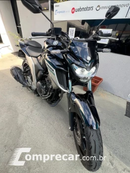 FAZER 250