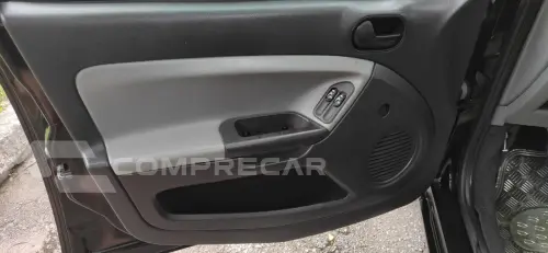 FIESTA 1.6 MPI Class Hatch 8V