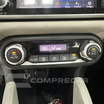 VERSA V-DRIVE Premium 1.6 16v Flex Aut.