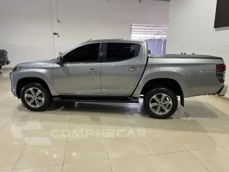 L200 TRITON 2.4 16V Turbo Sport HPE CD 4X4