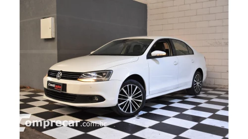 Volkswagen JETTA - 2.0 COMFORTLINE 4P MANUAL 4 portas