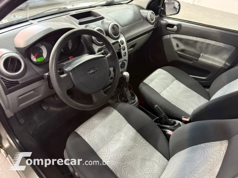 FIESTA 1.6 Rocam SE Sedan 8V