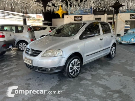 Volkswagen FOX - 1.6 MI PLUS 8V 4P MANUAL 4 portas