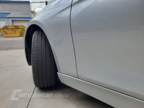 320iA 2.0 Turbo/ActiveFlex 16V/GP  4p