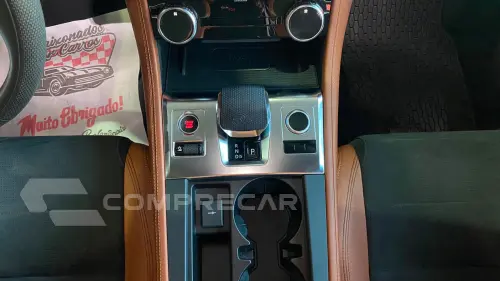 JAGUAR F-PACE 5.0 V8 SUPERCHARGED SVR AWD