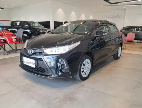 Toyota YARIS 1.5 16V FLEX XL MULTIDRIVE 4 portas