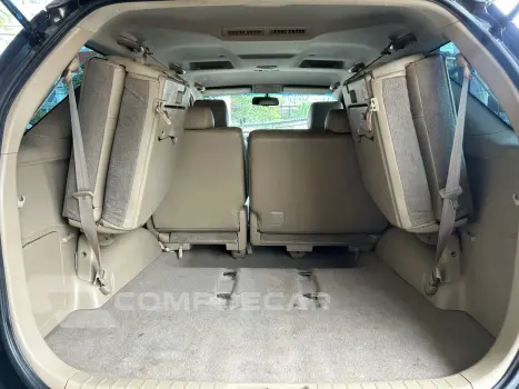 Hilux SW4 SRV D4-D 4x4 3.0 TDI Dies. Aut