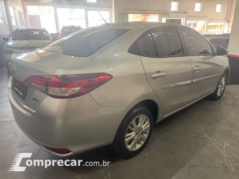 YARIS 1.5 16V Sedan XL