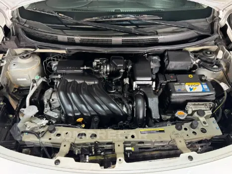 VERSA 1.6 16V DIRECT SL 4P XTRONIC