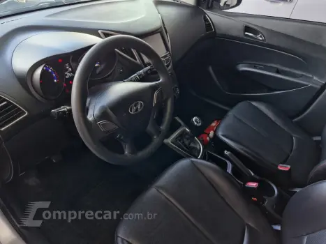 HB20 1.6 COMFORT PLUS 16V FLEX 4P MANUAL