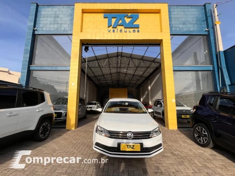 Jetta 2.0 4P CONFORTLINE TIPTRONIC AUTOMÁTICO