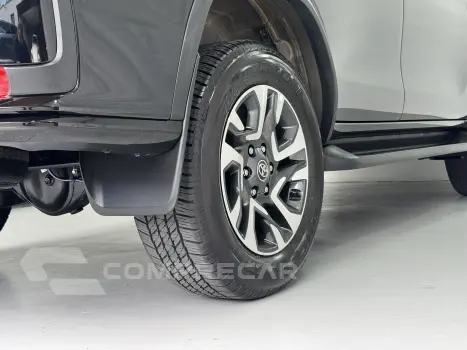 HILUX SW4 2.8 SRX Diamond 4X4 7 Lugares 16V Turbo Intercoole