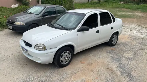 CHEVROLET CLASSIC 1.6 MPFI Super 8V 4 portas