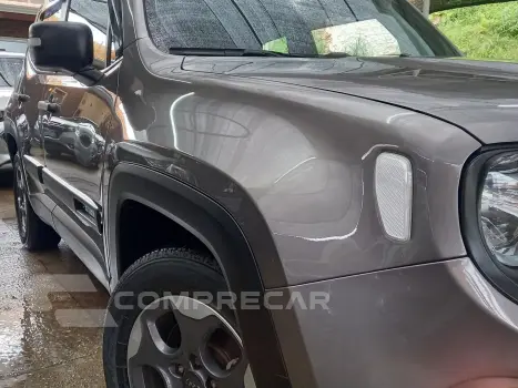 Renegade 1.8 16V Flex 4P Automático