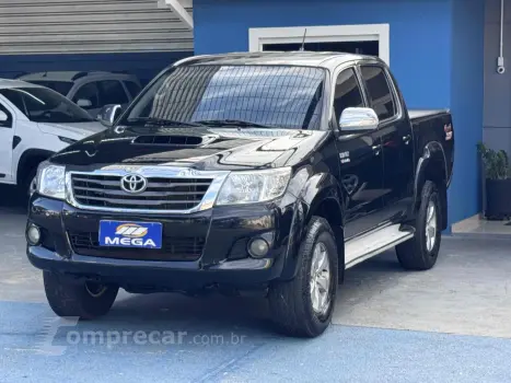 Toyota HILUX 3.0 SRV 4X4 CD 16V TURBO INTERCOOLER DIESEL 4P AUTOMÁT 4 portas
