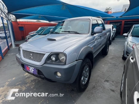 Mitsubishi L 200 Outdoor 2.5 HPE 4X4 CABINE DUPLA TURBO DIESEL INTERCOO 4 portas