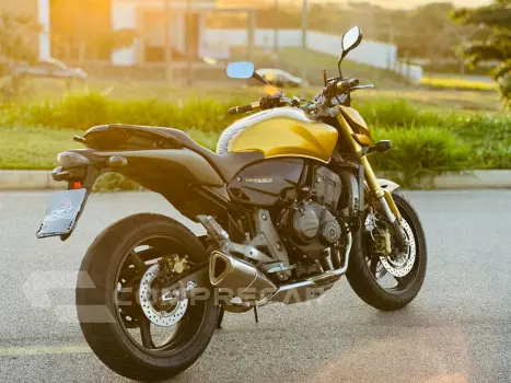 CB 600F HORNET