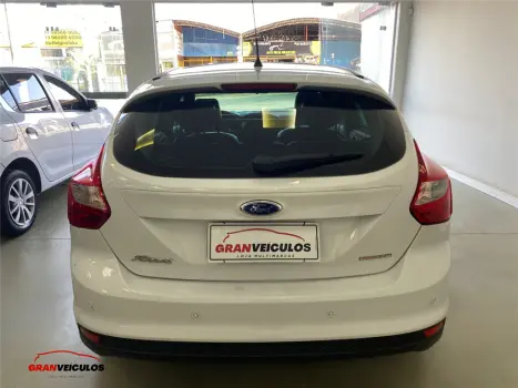 FOCUS 1.6 SE 16V FLEX 4P POWERSHIFT