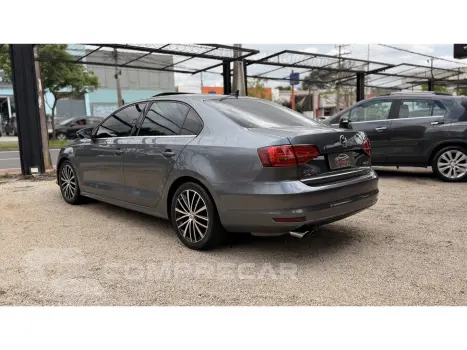 JETTA 2.0 TSI HIGHLINE 211CV GASOLINA 4P TIPTRONIC