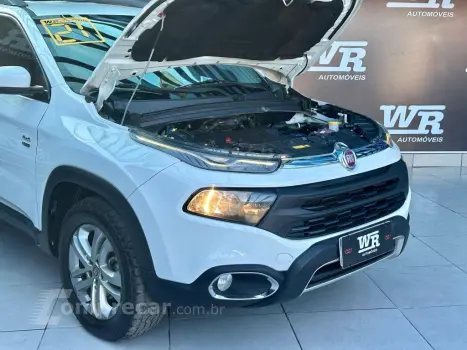 TORO 2.0 16V Turbo Freedom 4WD