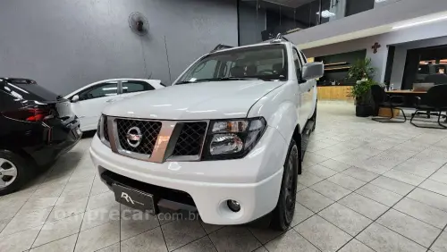 NISSAN Frontier LE ATTACK CD 4x4 2.5 TB Die.Aut 4 portas