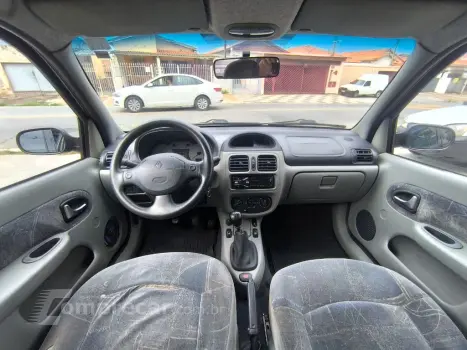 Clio Sed. Privilège Hi-Flex 1.6 16V 4p