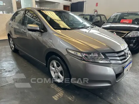 CITY 1.5 LX Sedan 16V