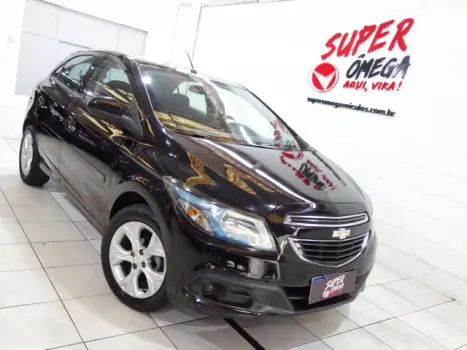 CHEVROLET ONIX - 1.4 MPFI LT 8V 4P MANUAL 4 portas