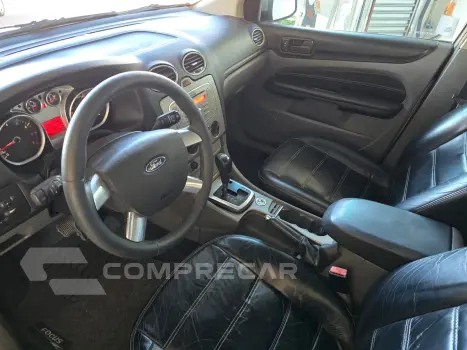 Focus Sedan 2.0 16V/2.0 16V Flex 4p Aut.