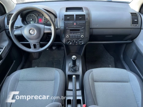 POLO SEDAN 1.6 MI 8V