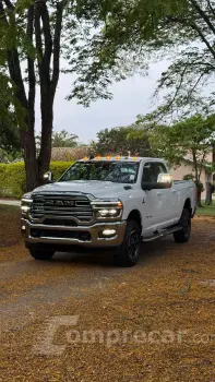 RAM 2500 6.7 Laramie 4X4 CD I6 Turbo 4 portas