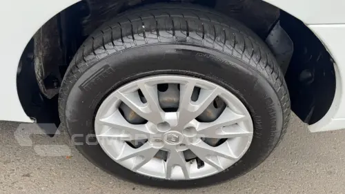 Logan 1.0 12V 4P FLEX SCE ZEN