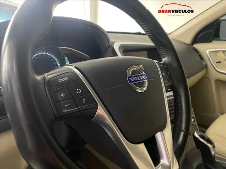 XC60 2.0 T5 DYNAMIC FWD TURBO GASOLINA 4P AUTOMÁT