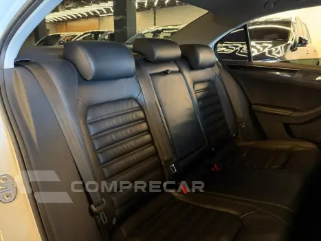 JETTA 2.0 TSI HIGHLINE 211CV GASOLINA 4P TIPTRONIC