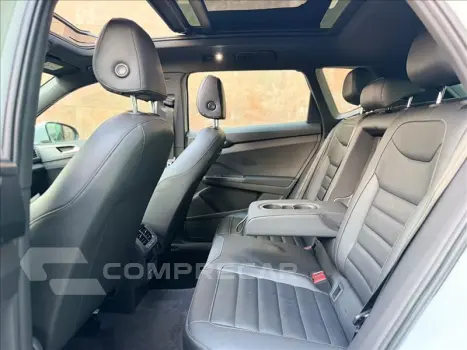 TAOS 1.4 250 TSI Highline