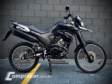 XTZ 250 LANDER
